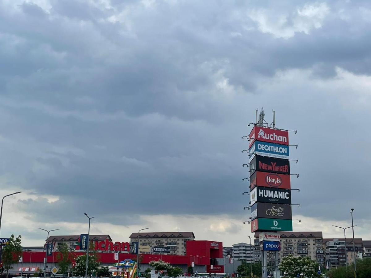 Militari Comfort Studio Roşu Dış mekan fotoğraf